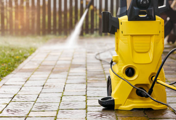 Best Warehouse Cleaning  in Liberty Triangle, FL